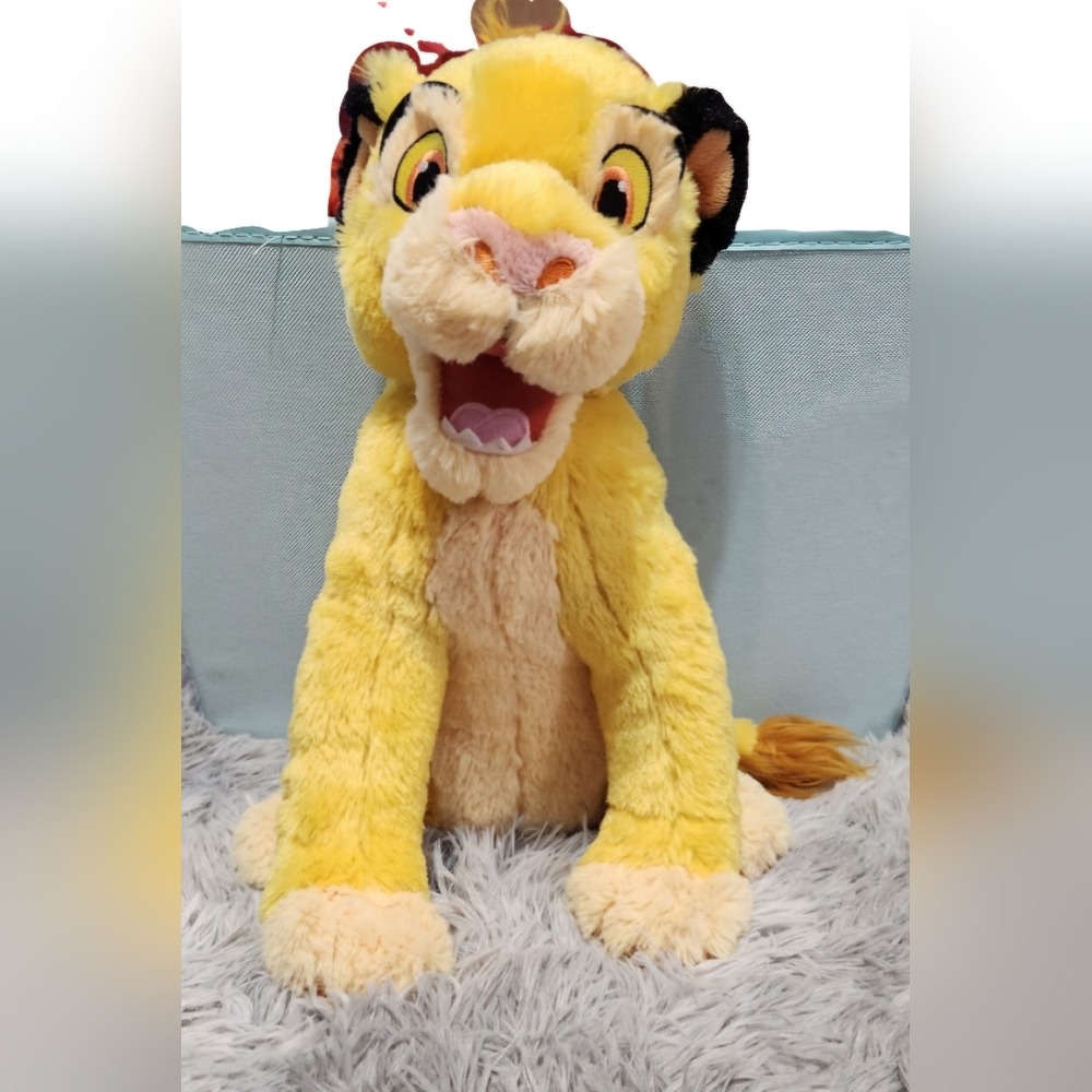 Disney just play talking fuzzy yellow Simba works like new